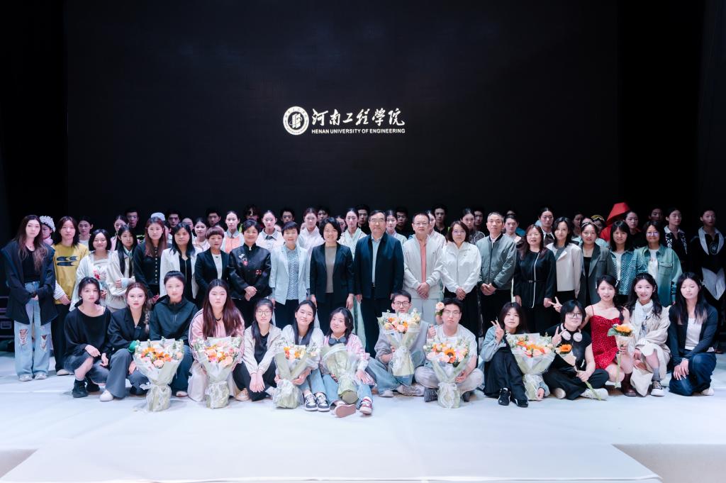 “产教融合新范式：校企联名设计解锁“毕设商业力”